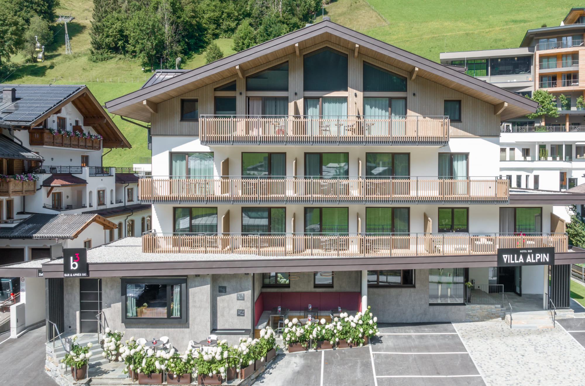 Blick auf Hotel Villa Alpin in Großarl ©maxsteinbauer